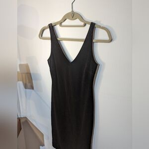 Black V-Neck Body Con Dress - Medium